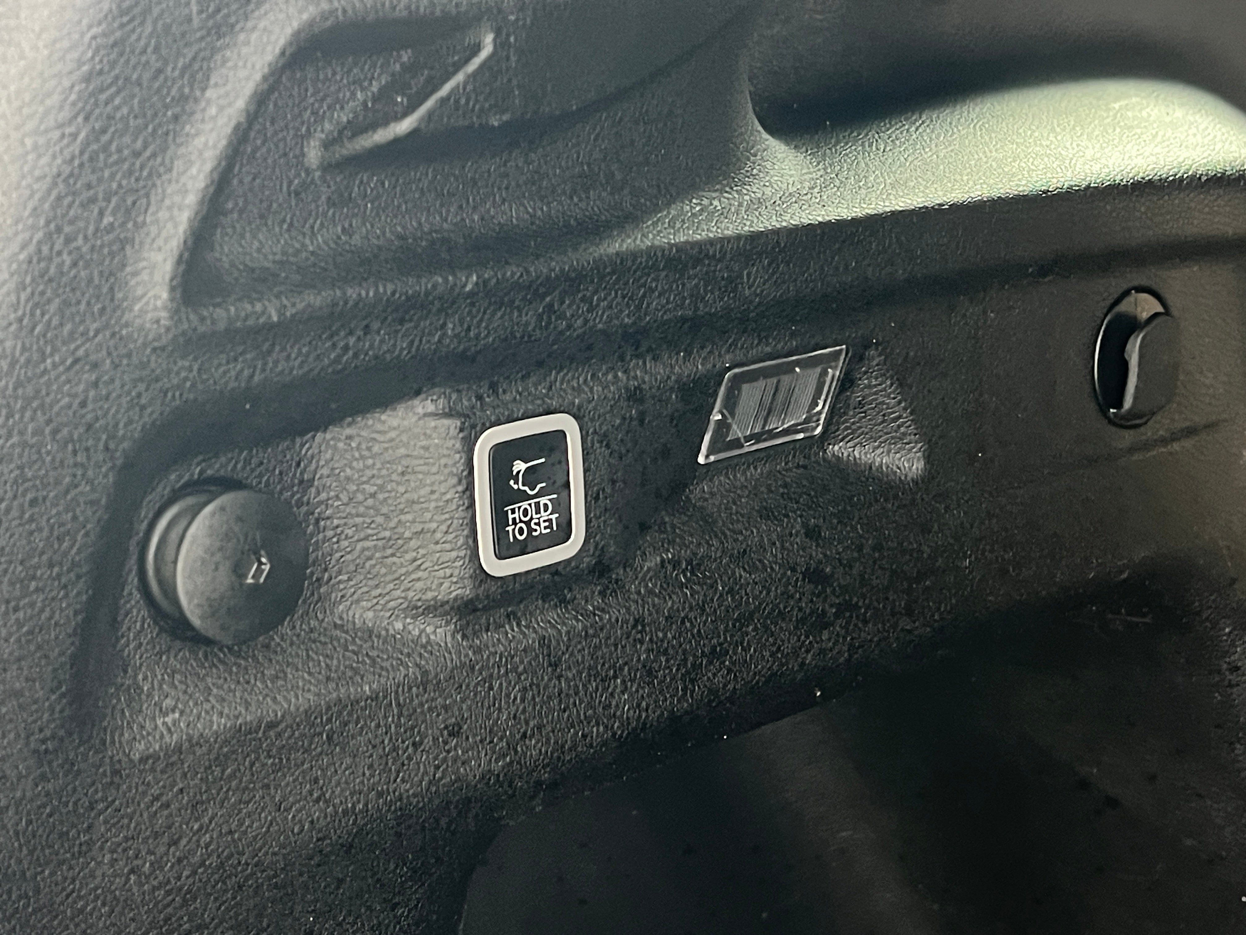 jeep grand cherokee l 2023 1C4RJKBG0P8730156 image jeep grand cherokee l 2023 1C4RJKBG0P8730156 image